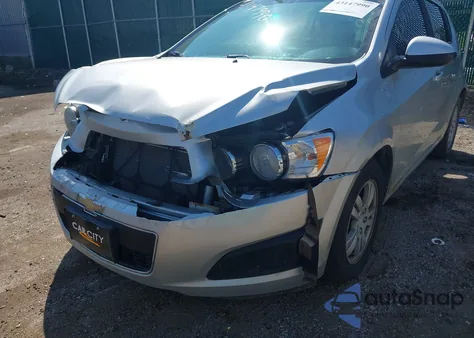 2015 Chevrolet Sonic Lt Auto z USA, uszkodzony, nr VIN 1G1JC6SHXF4126104